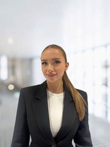 Anastasiia Malcacean — Greeter